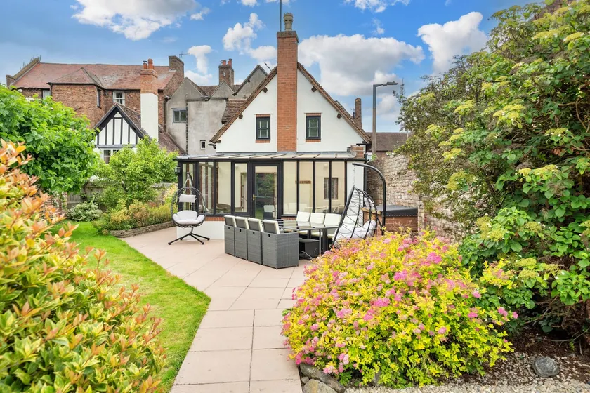 Finest Retreats - Barn Cottage - Image 1