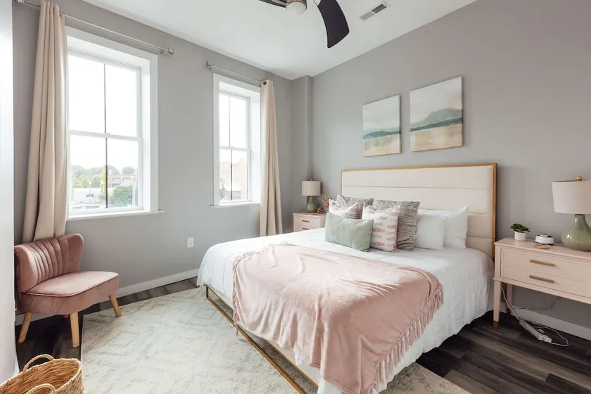 Pet-Friendly Loft Downtown Near Dining & Parks 203 - Image 1