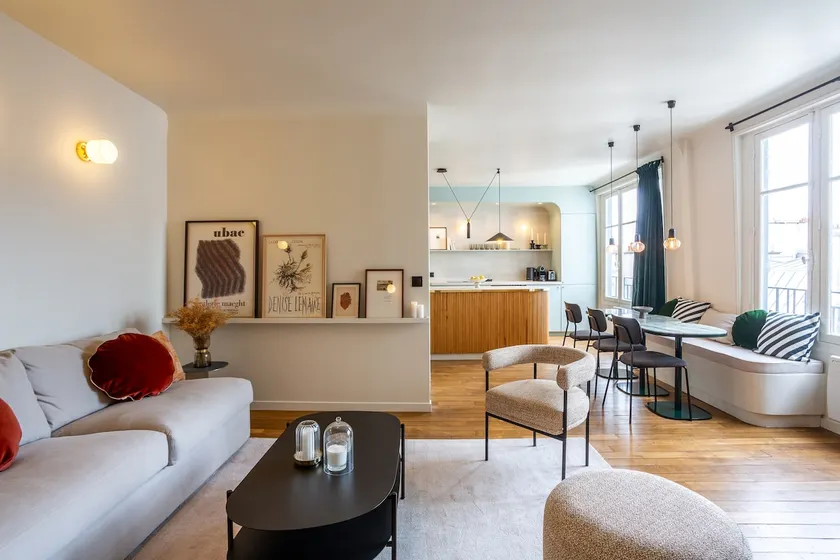 Sublime views AC. Tronchet II by Habitat Parisien - Image 1