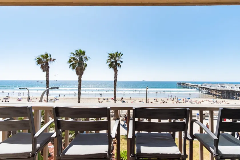 Ocean Front 2 bedroom 2 Bath Condo - Image 1
