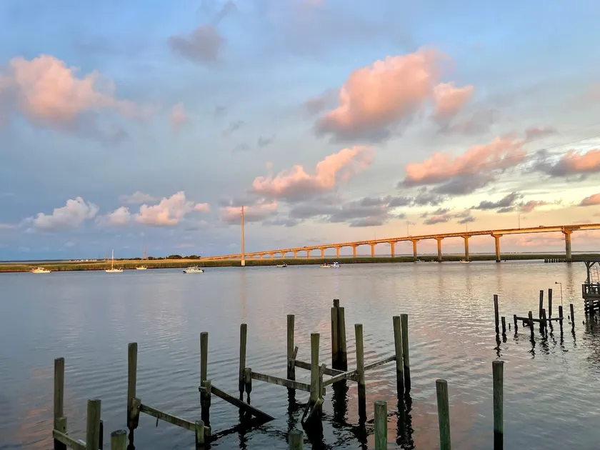 The Harbormaster, Waterfront on Apalachicola River - Image 1
