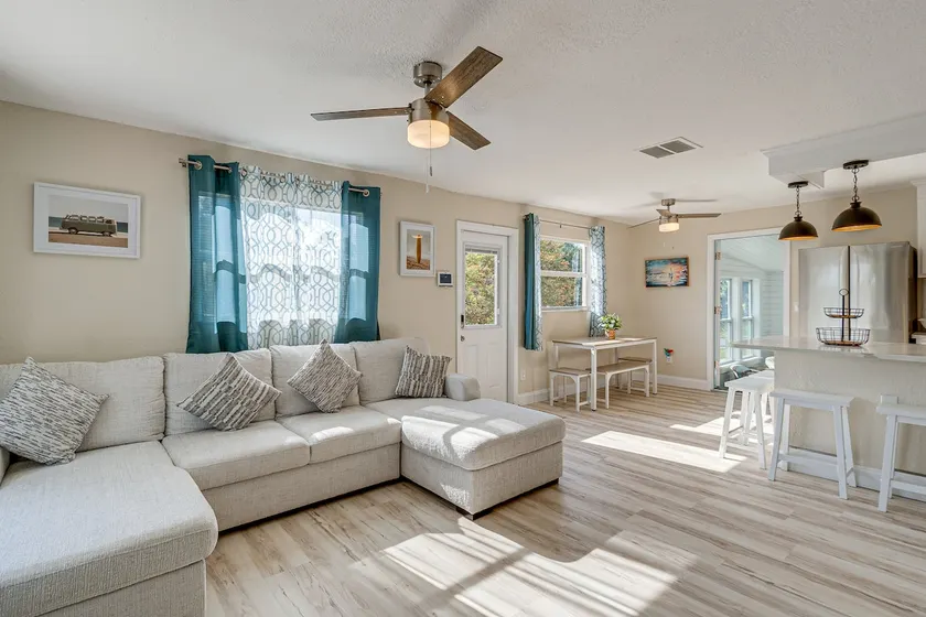Chic Port Charlotte Home ~ 9 Mi to Englewood Beach - Image 1