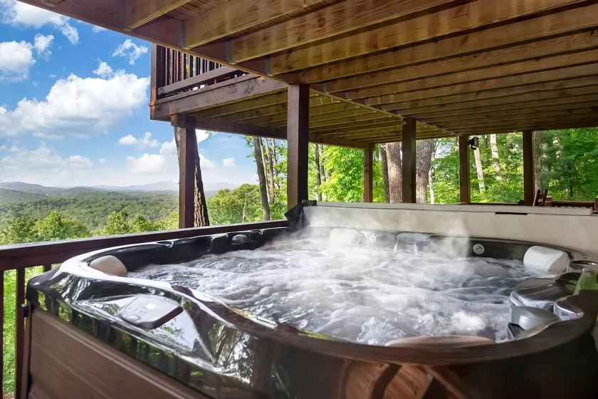 Mountain Oasis: Hot Tub & Game Room - Sleeps 8 - Image 1