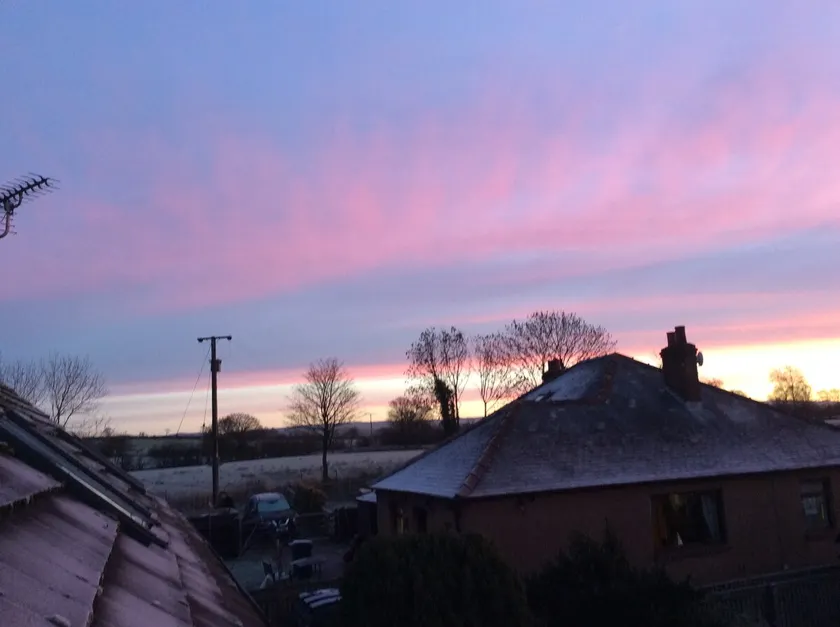 wonderful 4 bedroom cottage sleeps 8 - Image 1