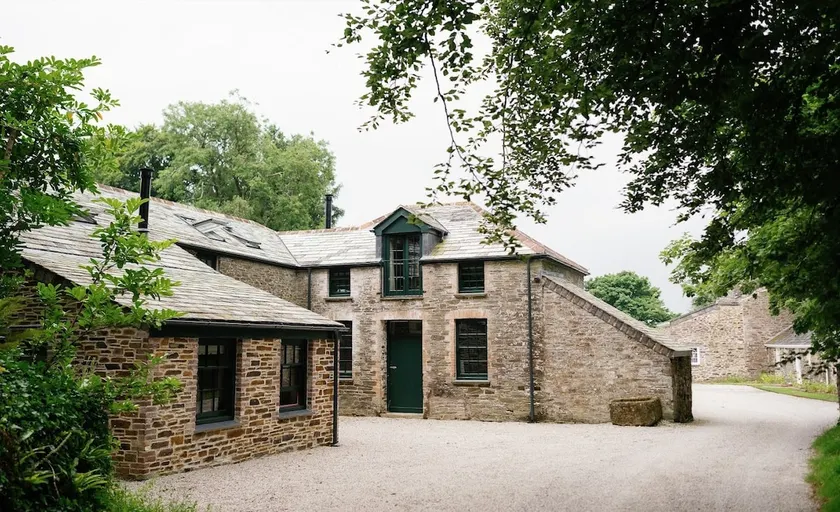 Boconnion Stables - Image 1