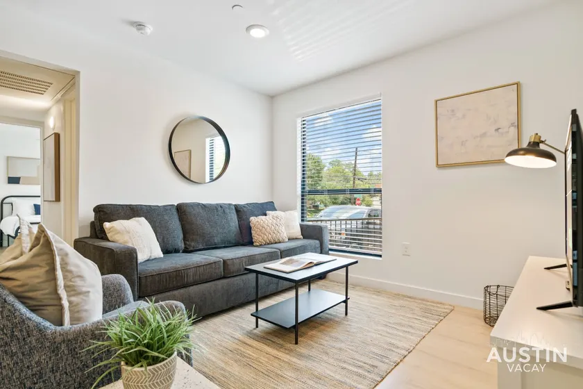 Prime ATX Location! Steps to Coffee & Eats + More! - Image 1