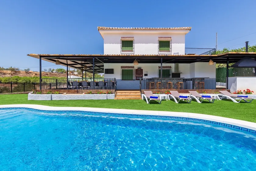 Countryside house for 14 with private pool, Bbq & - Image 1
