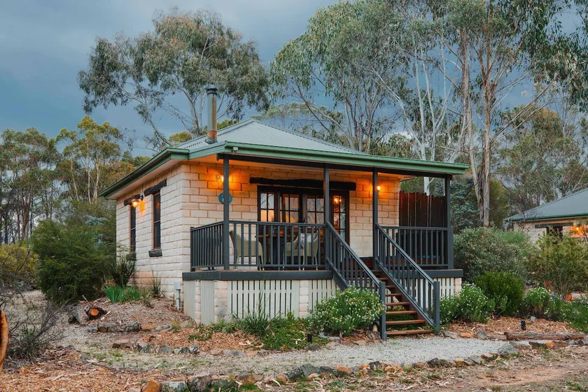 Sirius Cabin · Hot Tub | Maya Sanctuary - Image 1