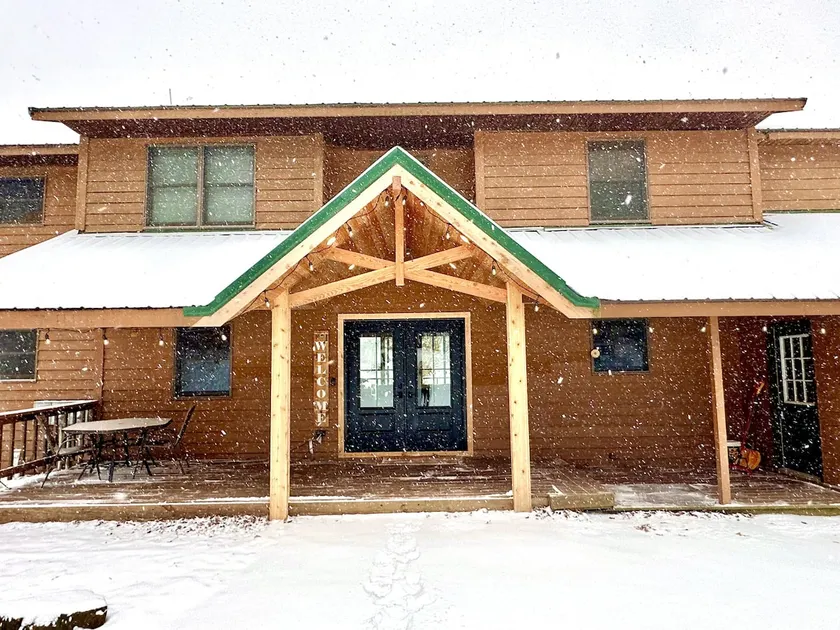 Lakefront Home with 6-person Hot Tub - Image 1