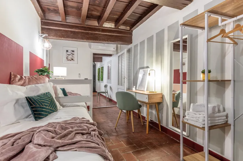 Wine Apartments Florence Ciliegiolo - Image 1