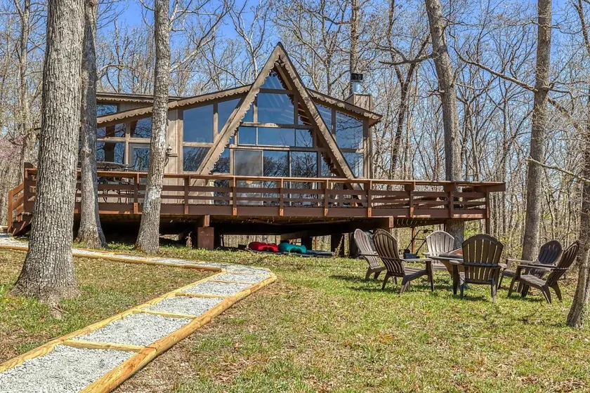 Pet-Friendly Lakefront A-Frame with Dock - Image 1