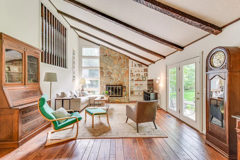 Spacious Home w/ Porch, 4 Mi to Downtown Clemson! - Image 1