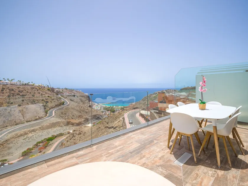 Penthouse Beyond Amadores - Image 1