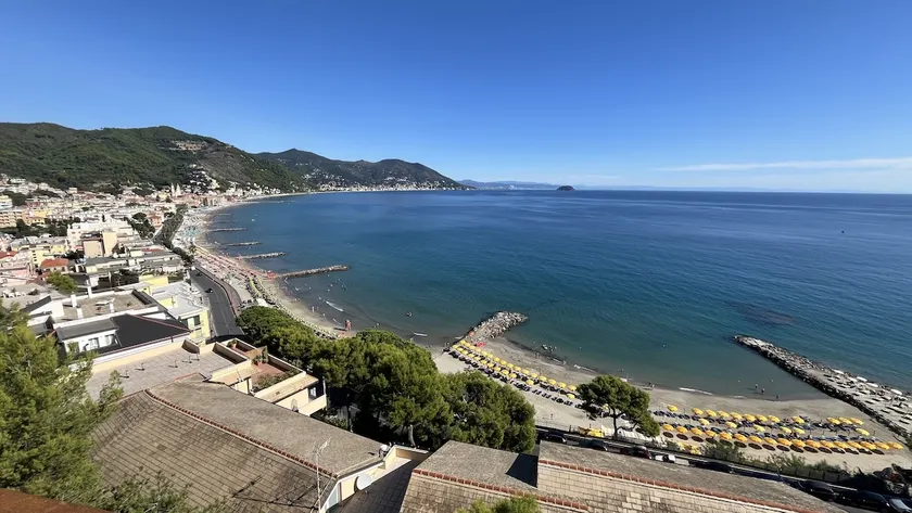 Apartment 200 meters from the sea overlooking the gulf - Image 1