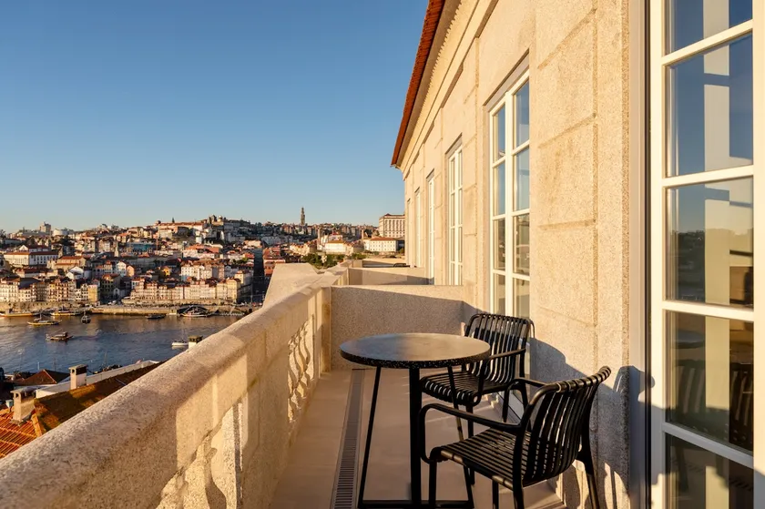 Fervença Boutique Palace 16 by HostWise - Image 1