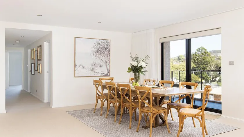 Bay Vista Penthouse - Heart of Nelson Bay - Image 1