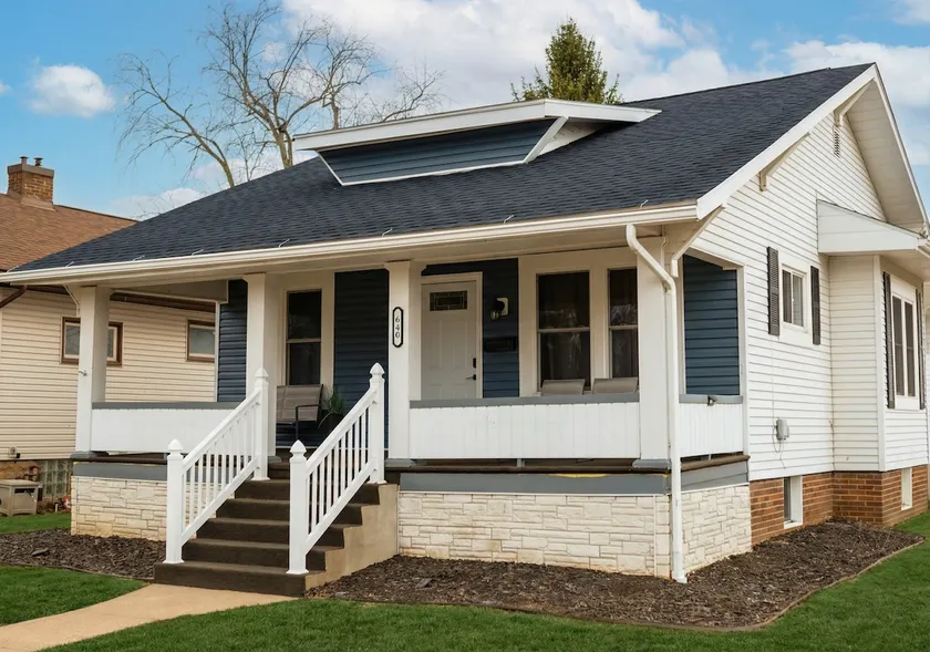 🏡 Historic Cottage • Sleeps 6 • Pet-Friendly - Image 1
