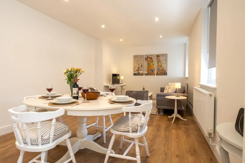 Volunteer Lodge - sleeps 4 guests  in 2 bedrooms - Image 1