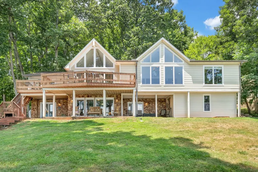 Pappy's Place - Lakefront home with private dock - Image 1