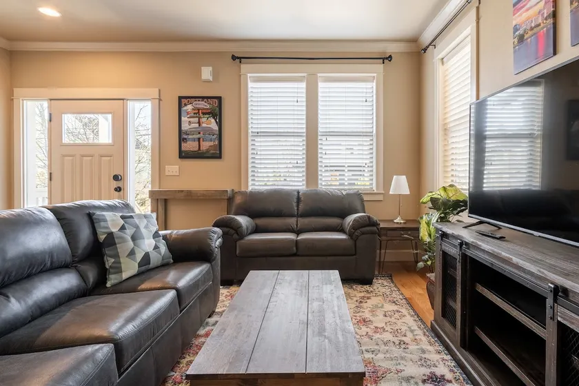 3BR/3BA • Garfield Retreat • Modern Build • Walkab - Image 1