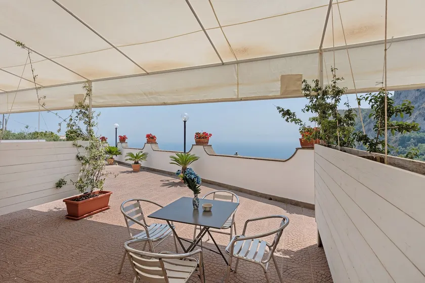 Mitigliano Standard Apartment - Image 1
