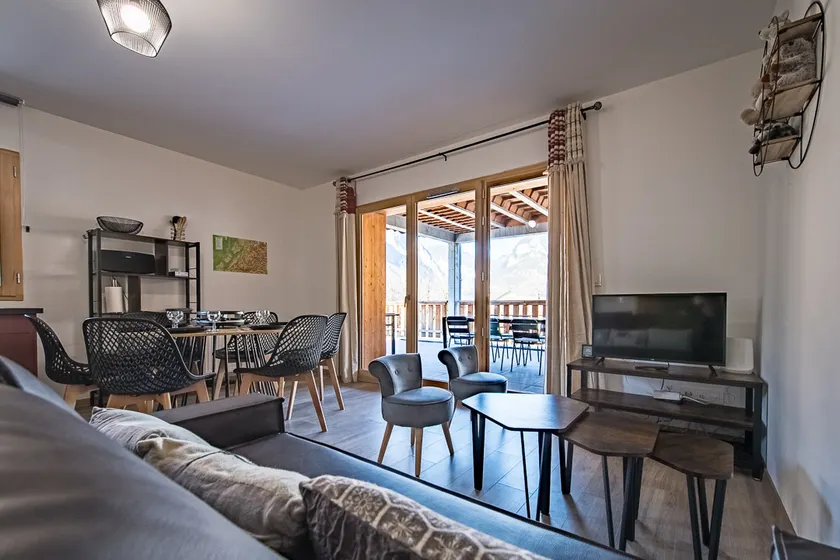 Chaleur Alpine XXL Terrace & Mountain View - Image 1