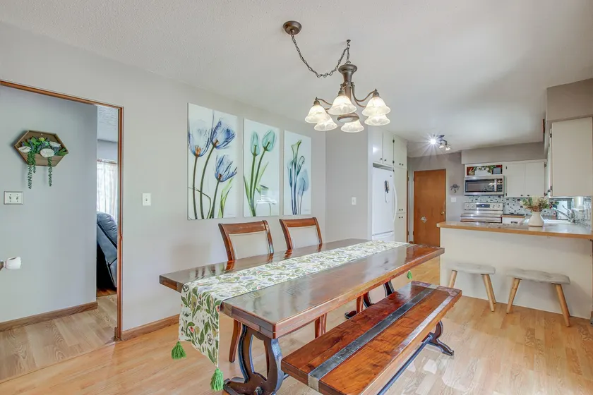 Walk to Park: Waterloo Home w/ Furnished Deck - Image 1