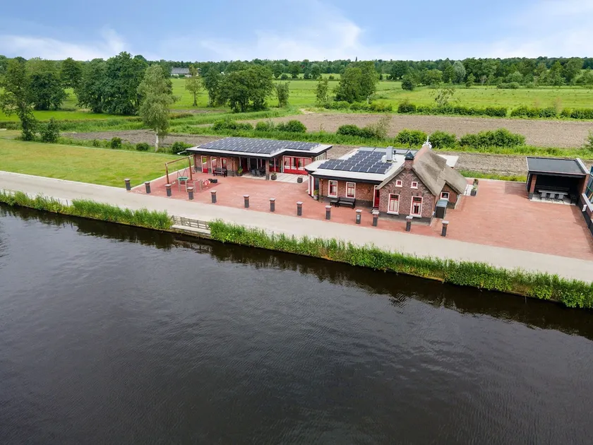 Forest House in Friesland with Sauna - Image 1