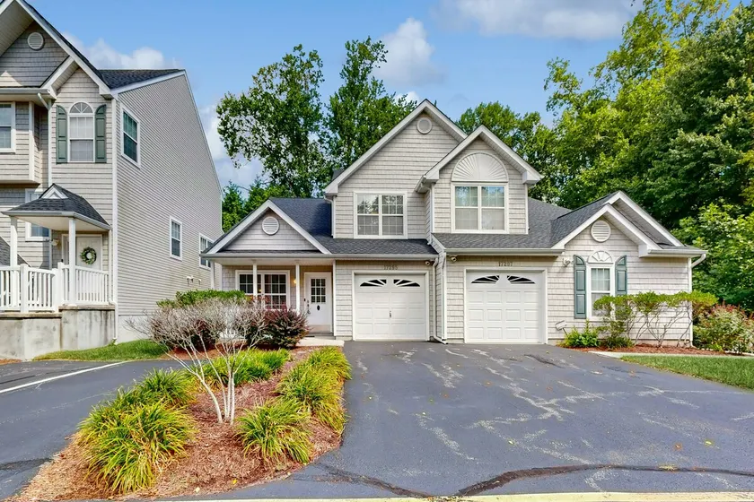 The Reserves of Nassau townhome with shared pool w - Image 1