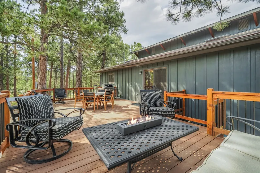 Buckskin Hideaway Hiking & Biking Trails BBQ - Image 1