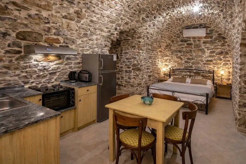 Vlychos Olympi Lodges - Chios Cozy Getaways - Image 1