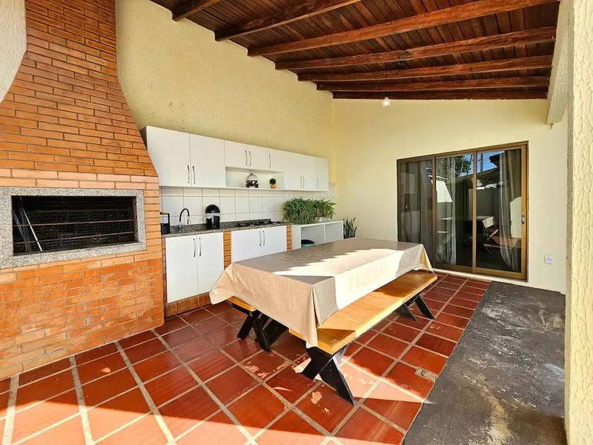 Family House 3 bedrooms 10 minutes downtown - Image 1