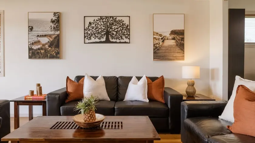 Bayview Beach House - Pet Friendly Holiday Home with a Pool - Holiday Yamba - Image 1