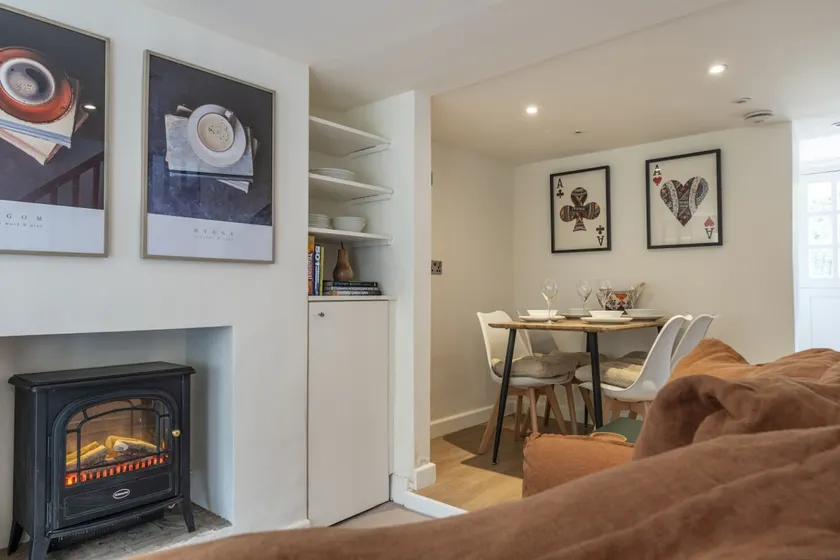 Cosy 2BD Cottage in Oxfordshire - Near Daylesford! - Image 1