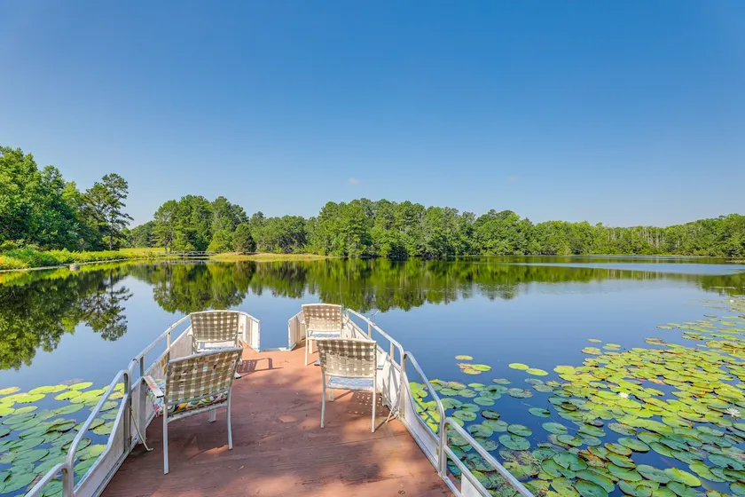 Pet-Friendly Ehrhardt Home w/ Private Pond & Yard! - Image 1