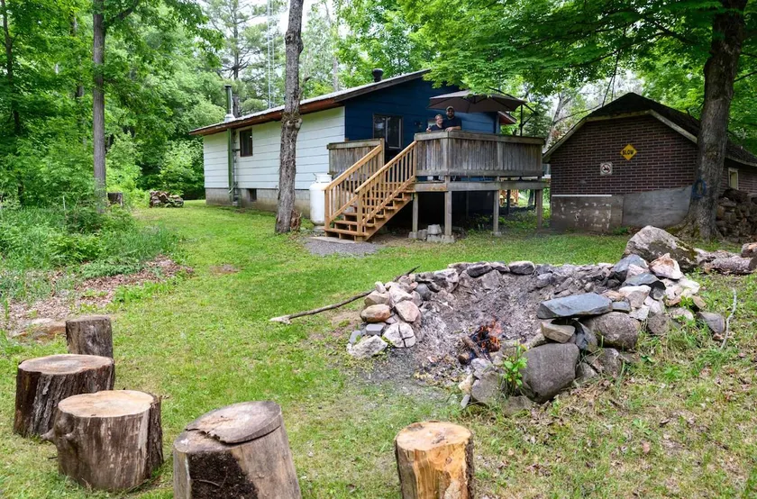 Woodsy Summer Retreat with Patio & BBQ Grill - Image 1