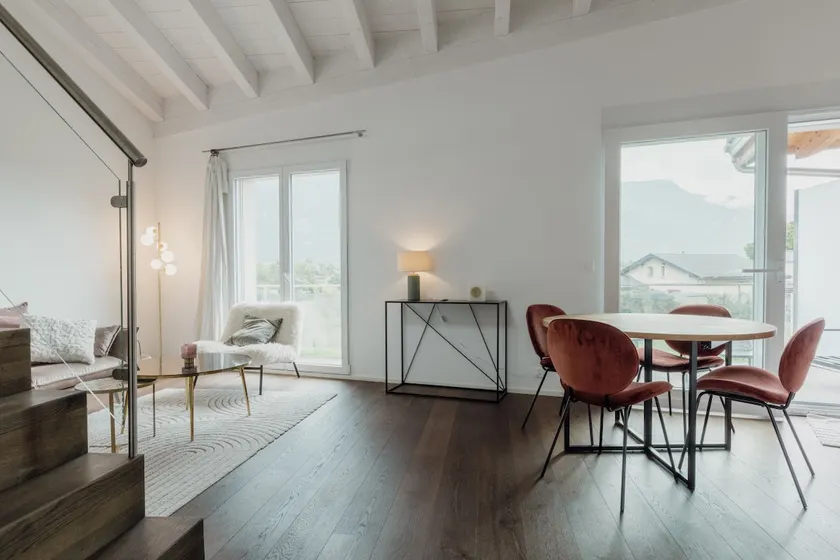 Beautiful central apartment with unobstructed view - Image 1