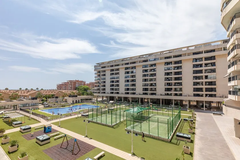 Patacona Palm Beach II. WiFi + Pool + Pk + Playgro - Image 1