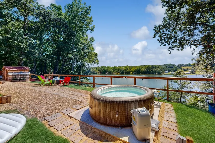 Hot Tub + Fire Pit: Lakeside Getaway, Dogs Welcome - Image 1