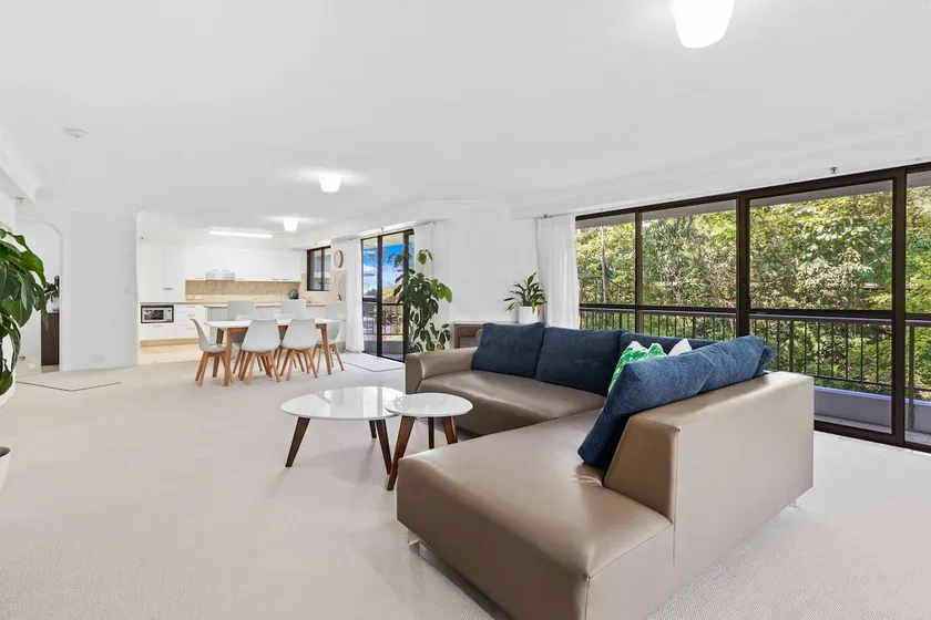 Burleigh Headland 2 Bedroom Stay - Image 1