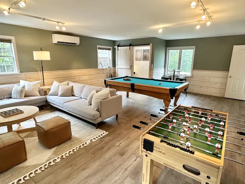 Renovated Large House Sleeps 21 [Tranquil Retreat] - Image 1