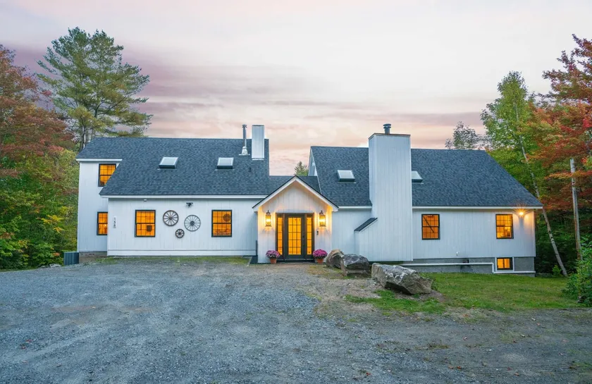 Valley View Villa - Modern Farmhouse W/ Hot Tub - Image 1