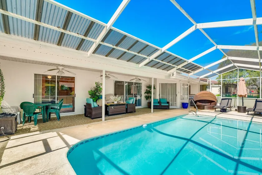 9 Mi to Beach! Poolside Escape in Spring Hill - Image 1