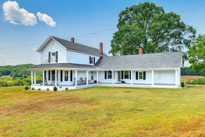 Peaceful Lenoir Home w/ Valley & Mountain Views! - Image 1