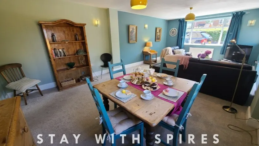 The Lodge a beautiful barn conversion with 3 ensuite bedrooms on the edge of Cannock Chase - Image 1