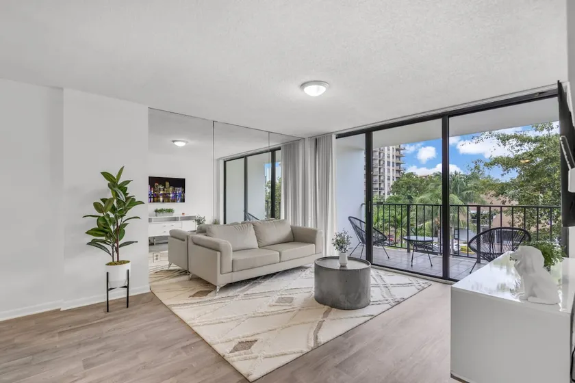 North Miami 2BR | Pool + Free Parking - Image 1