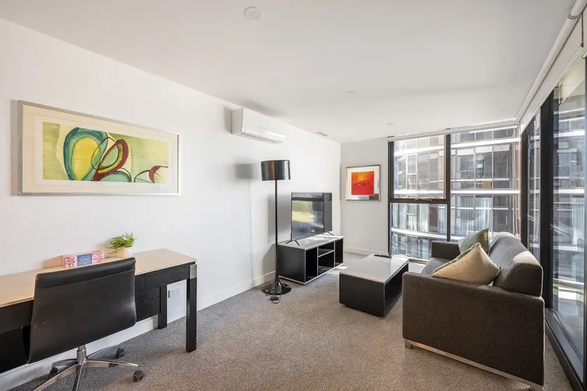 Modern 1 Bedroom Apartment in Philip Canberra - Image 1
