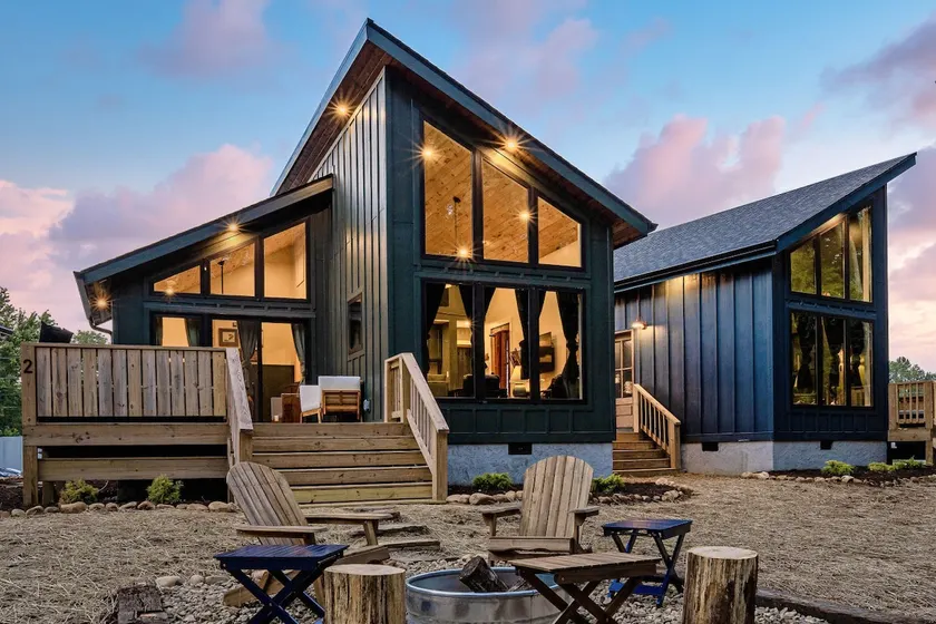 TN Cabin w/ Hot Tub, Sauna, Pickleball & Golf! - Image 1
