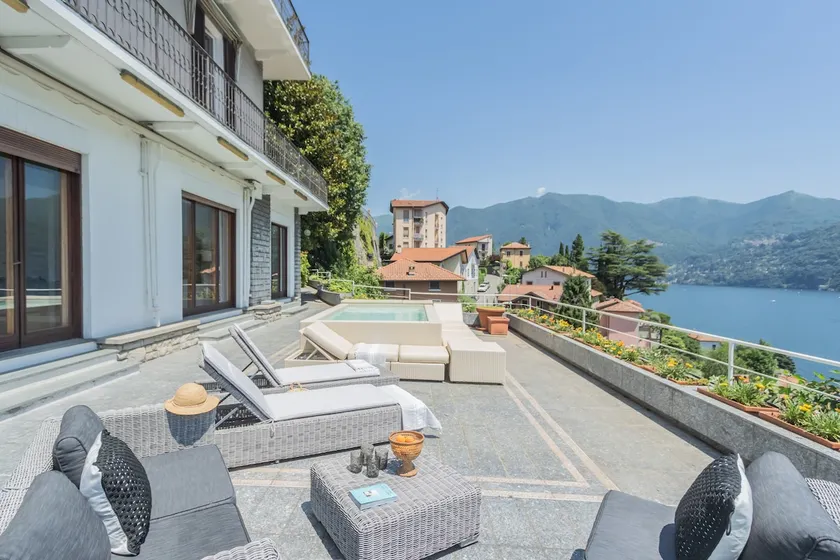 Villa Chiara Lake Como with private garden - Image 1