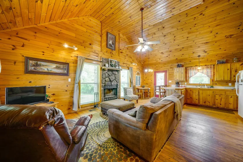 Picturesque Oklahoma Cabin on 80 Acres w/ Views! - Image 1